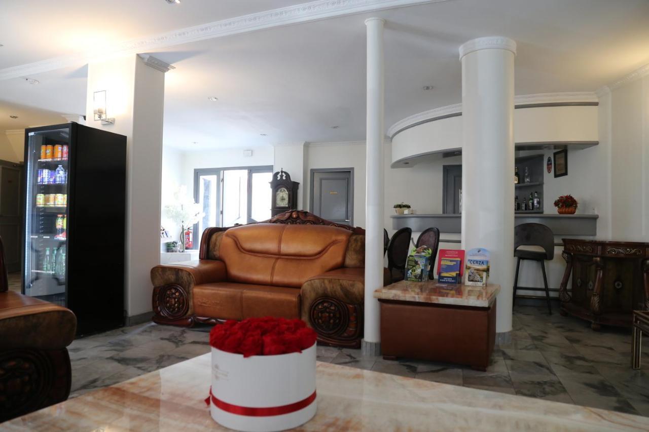 Hotel Princesse Isabelle Puteaux Luaran gambar