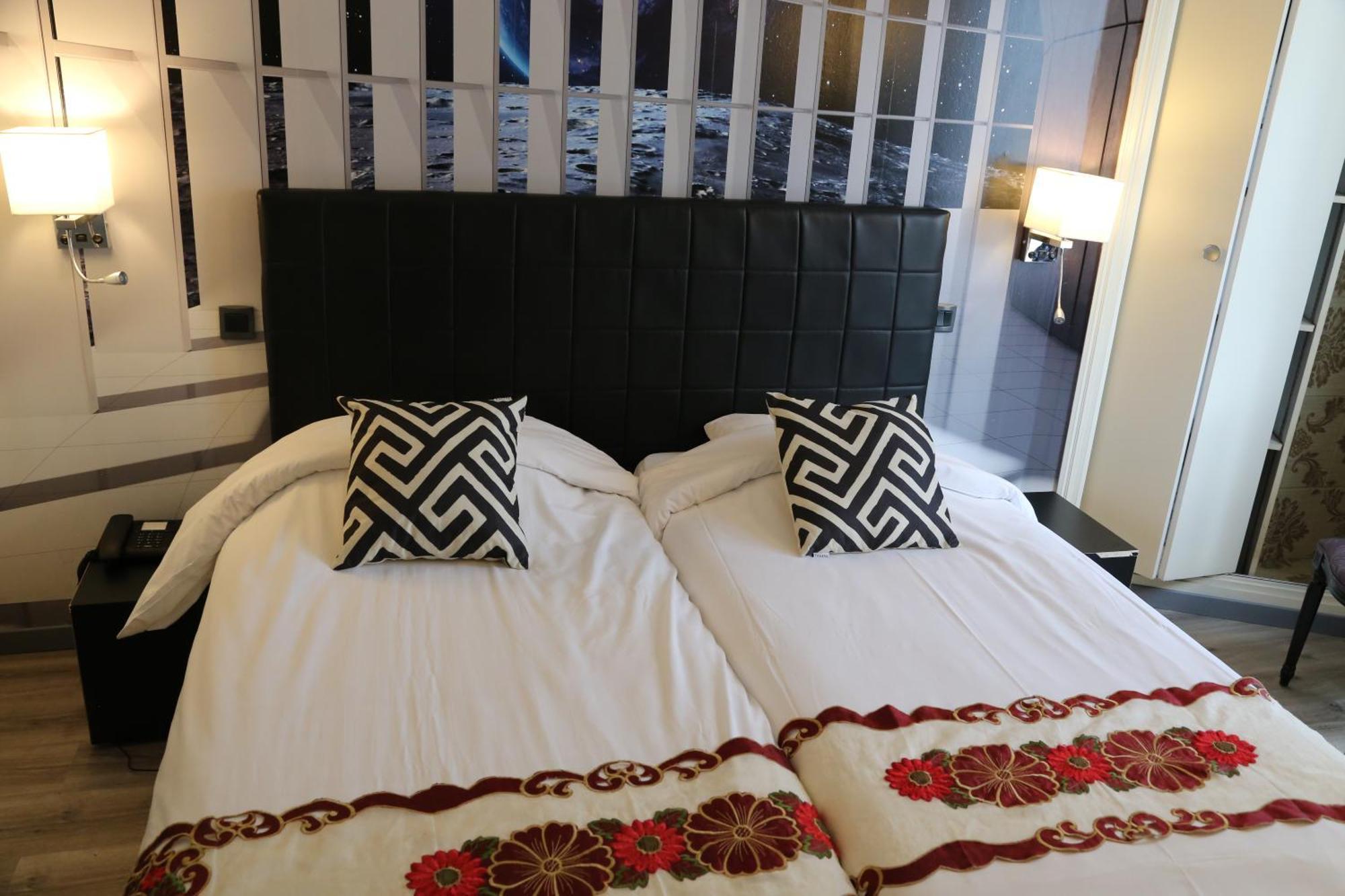 Hotel Princesse Isabelle Puteaux Luaran gambar